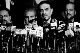Pakistan: Zardari Curbs His Own Presidential Power Pakistan: Zardari Curbs His Own Presidential Power