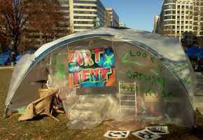 The Occupy Movement: Crumbling Communes or Class Warfare? The Occupy Movement: Crumbling Communes or Class Warfare?