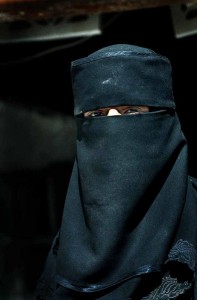 395px-Muslim_woman_in_Yemen A muslim woman covering her face with a niqab.